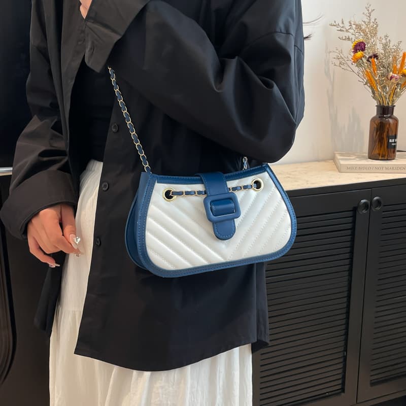 チェーンバッグ ショルダー バックルバッグ